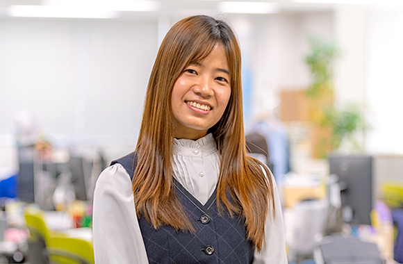 技術営業本部　設計統括部 2017年入社 N.N